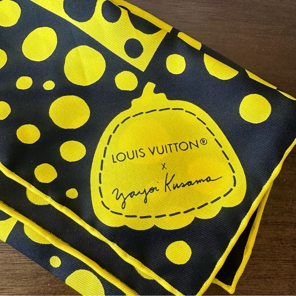 RARE!! Limited Edition LV x YK Infinity Dots Square 45 - Picture 8 of 11